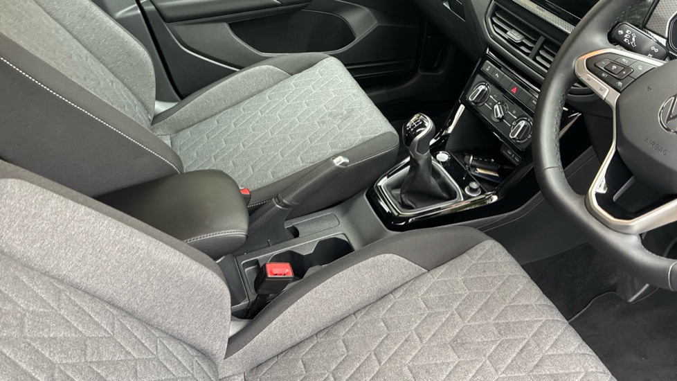Volkswagen T-Cross 1.0 TSI 115 Match 5dr Petrol Estate - Image 14