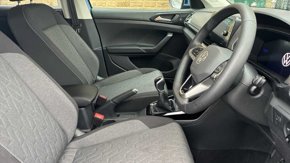 Volkswagen T-Cross 1.0 TSI 115 Match 5dr Petrol Estate - Image 15