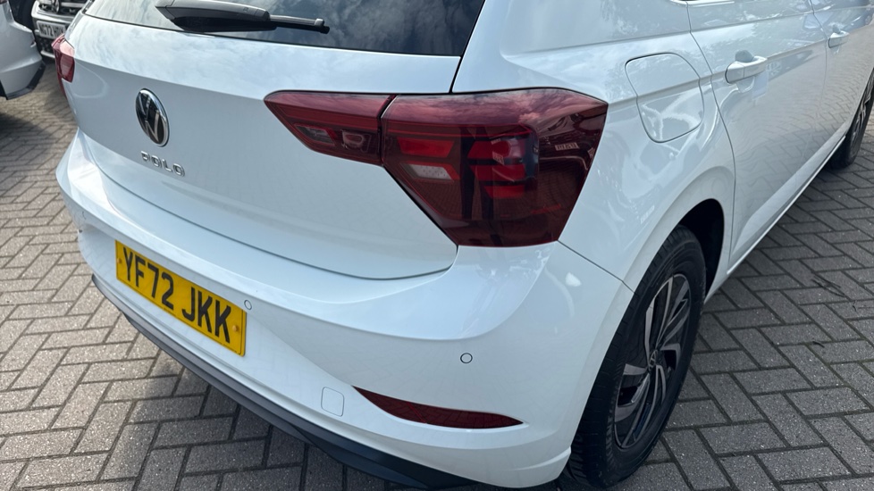 Volkswagen Polo 1.0 TSI Life 5dr Petrol Hatchback - Image 21