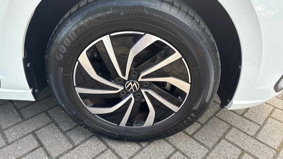 Volkswagen Polo 1.0 TSI Life 5dr Petrol Hatchback - Image 25