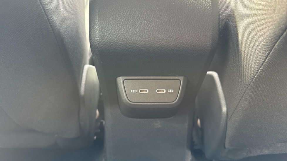 Volkswagen Polo 1.0 TSI Life 5dr Petrol Hatchback - Image 31