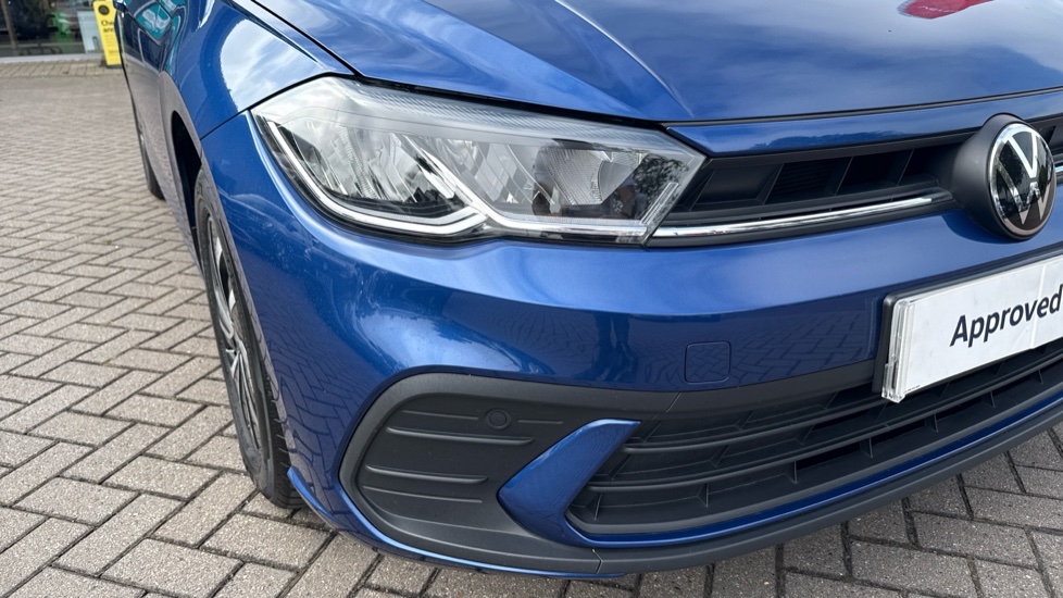 Volkswagen Polo 1.0 TSI Life 5dr Petrol Hatchback - Image 37