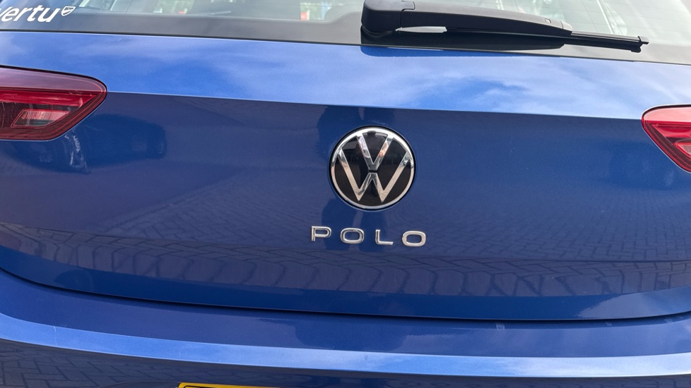 Volkswagen Polo 1.0 TSI Life 5dr Petrol Hatchback - Image 44