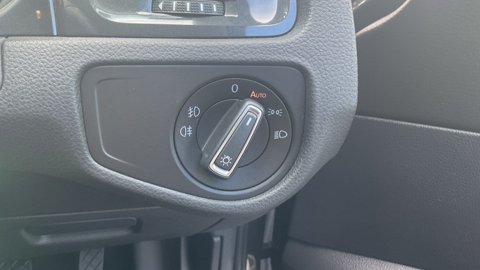 Volkswagen Golf 1.5 TSI EVO Match 5dr Petrol Hatchback - Image 27