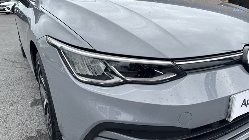 Volkswagen Golf 1.5 TSI Life 5dr Petrol Hatchback - Image 27