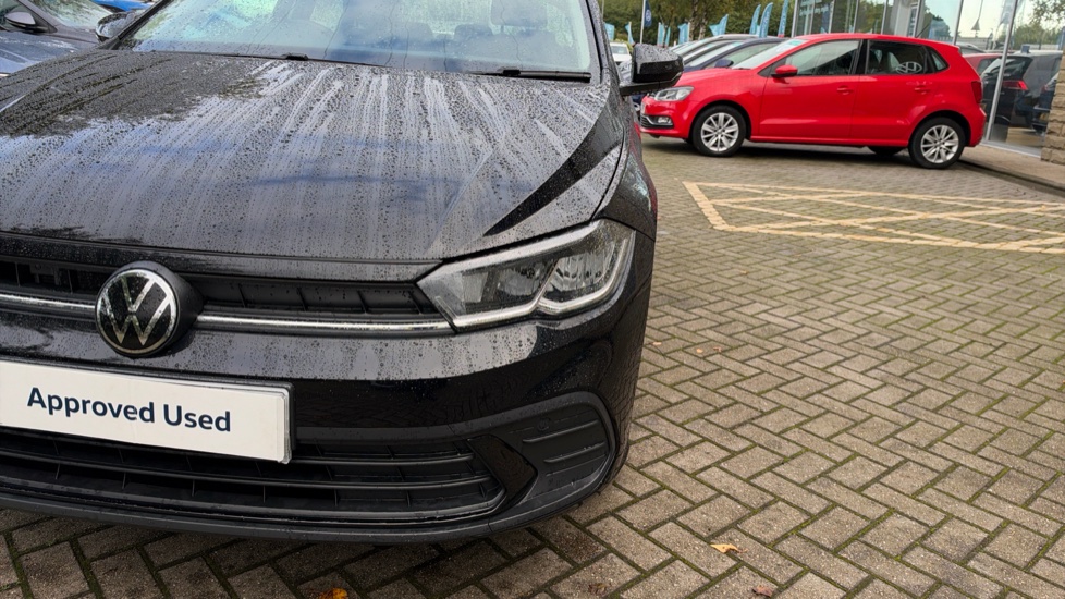 Volkswagen Polo 1.0 TSI Life 5dr Petrol Hatchback - Image 22