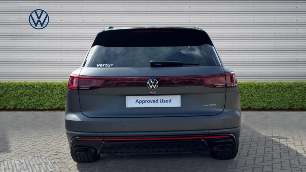 Volkswagen Touareg 3.0 V6 TSI eHybrid 4M R Final Edition 5dr Tip Auto Estate - Image 8