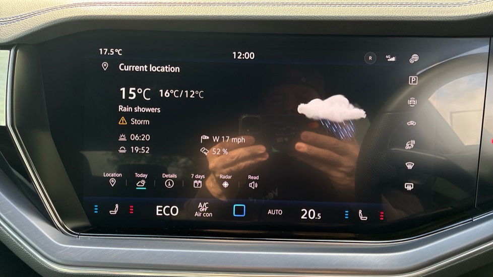 Volkswagen Touareg 3.0 V6 TSI eHybrid 4M R Final Edition 5dr Tip Auto Estate - Image 32