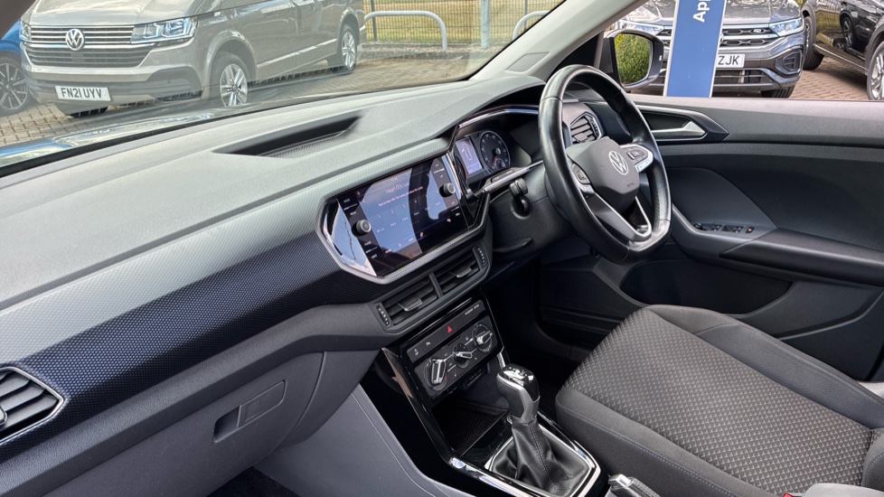 Volkswagen T-Cross 1.0 TSI 110 United 5dr DSG Petrol Estate - Image 2