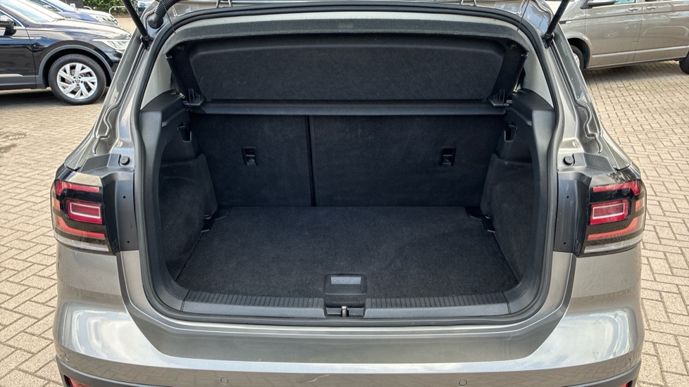 Volkswagen T-Cross 1.0 TSI 110 United 5dr DSG Petrol Estate - Image 20