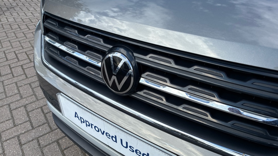 Volkswagen T-Cross 1.0 TSI 110 United 5dr DSG Petrol Estate - Image 44