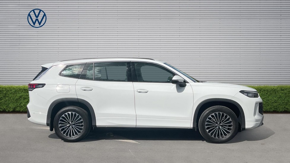 Volkswagen Tayron 2.0 TDI Life 5dr DSG7 [7 Seat] Diesel Estate - Image 4