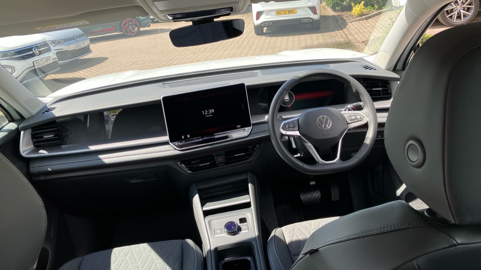 Volkswagen Tayron 2.0 TDI Life 5dr DSG7 [7 Seat] Diesel Estate - Image 9