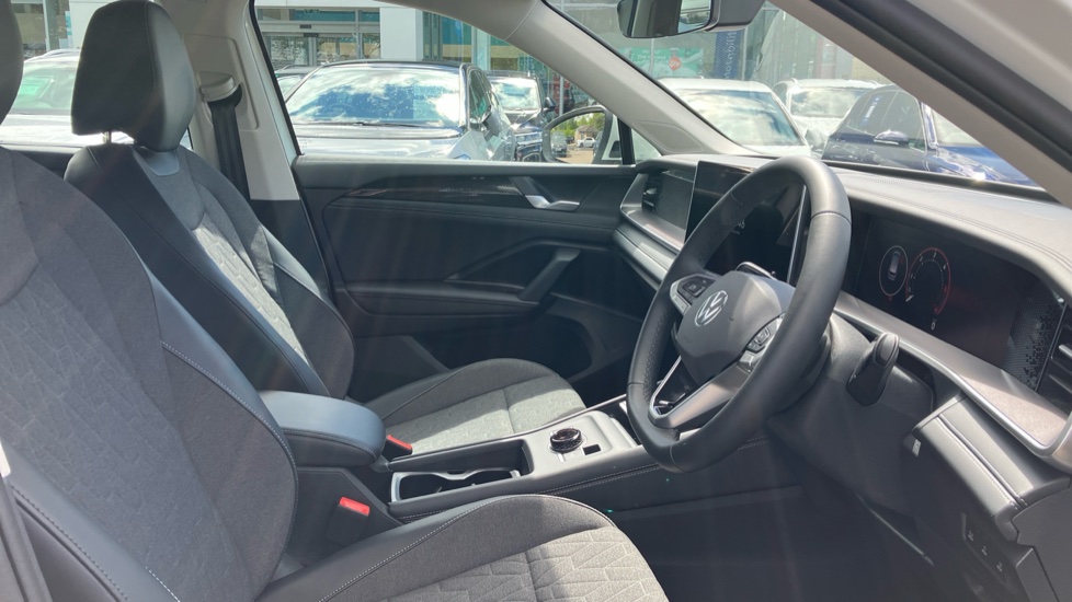 Volkswagen Tayron 2.0 TDI Life 5dr DSG7 [7 Seat] Diesel Estate - Image 15