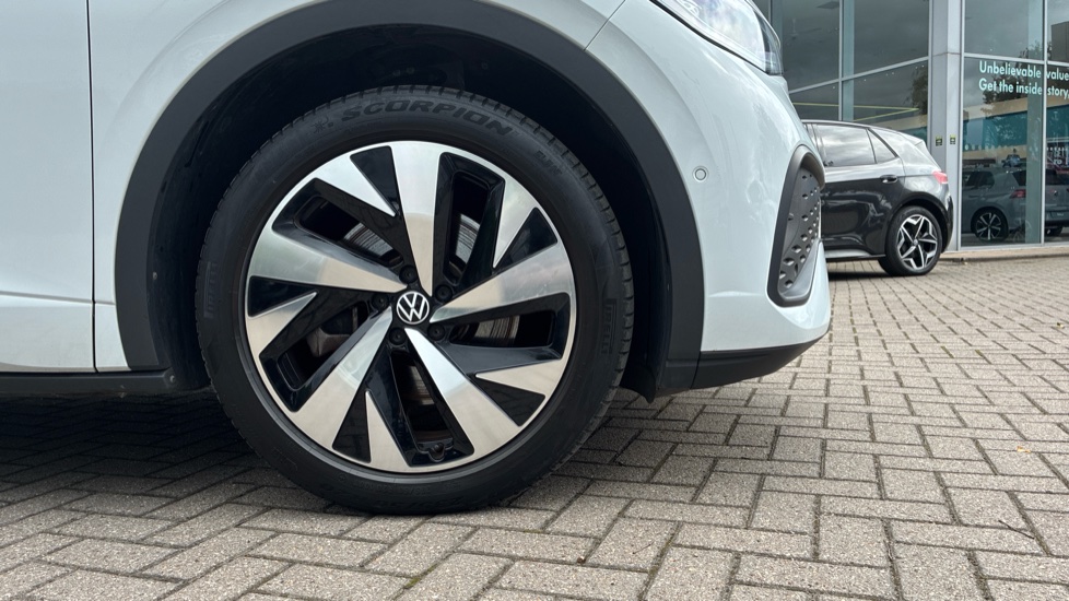 Volkswagen ID.5 128kW Style Pro 77kWh 5dr Auto Electric Coupe - Image 5