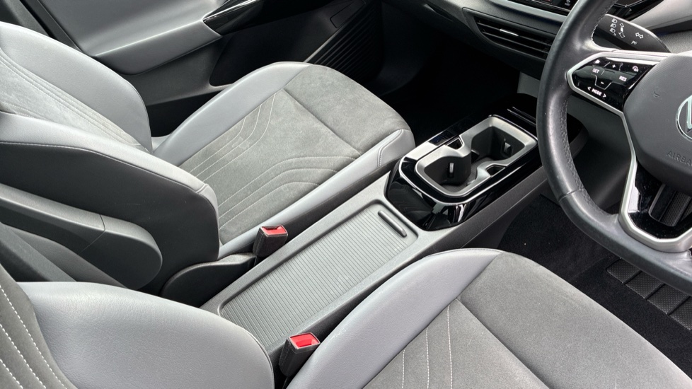 Volkswagen ID.5 128kW Style Pro 77kWh 5dr Auto Electric Coupe - Image 14