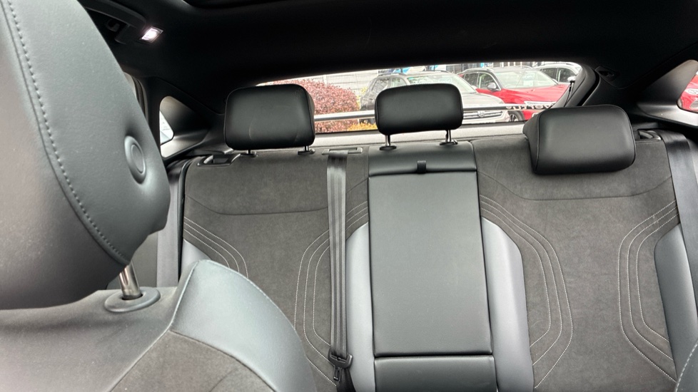 Volkswagen ID.5 128kW Style Pro 77kWh 5dr Auto Electric Coupe - Image 16