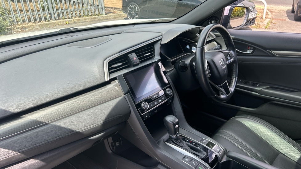 Honda Civic 1.0 VTEC Turbo EX 5dr CVT Petrol Hatchback - Image 9