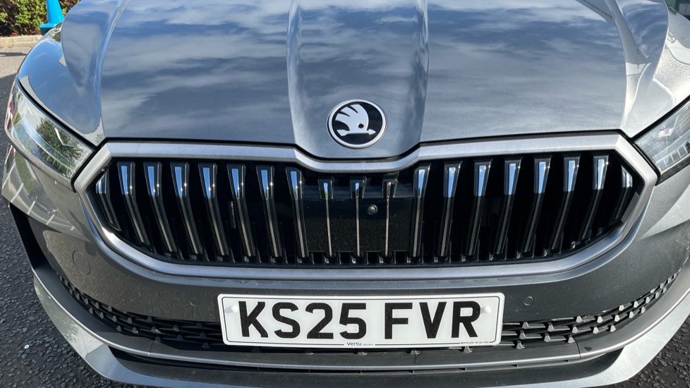 Skoda Superb 2.0 TDI 193 Laurin + Klement 4X4 5dr DSG Diesel Estate - Image 22