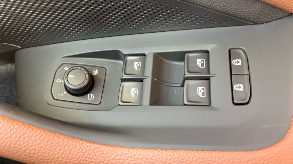 Skoda Superb 2.0 TDI 193 Laurin + Klement 4X4 5dr DSG Diesel Estate - Image 35