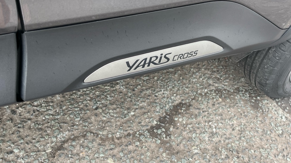 Toyota Yaris Cross 1.5 Hybrid Icon 5dr CVT Hybrid Estate - Image 26