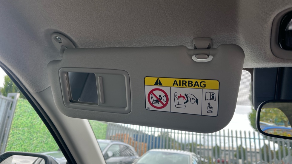 Toyota Yaris Cross 1.5 Hybrid Icon 5dr CVT Hybrid Estate - Image 35