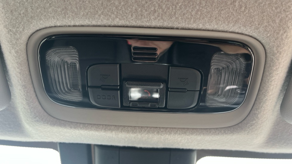 Toyota Yaris Cross 1.5 Hybrid Icon 5dr CVT Hybrid Estate - Image 36