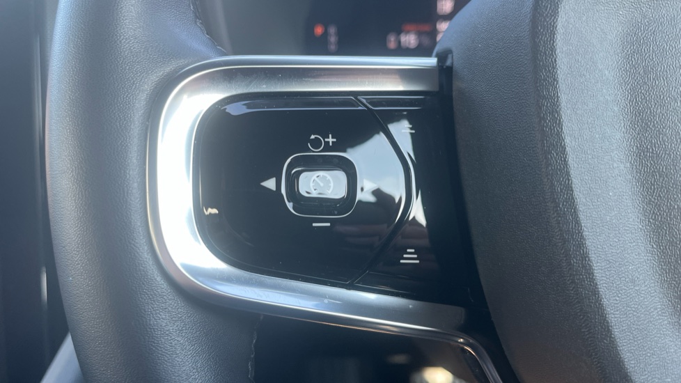 Polestar 2 170kW 69kWh Standard Range Single motor 5dr Auto Electric Hatchback - Image 38