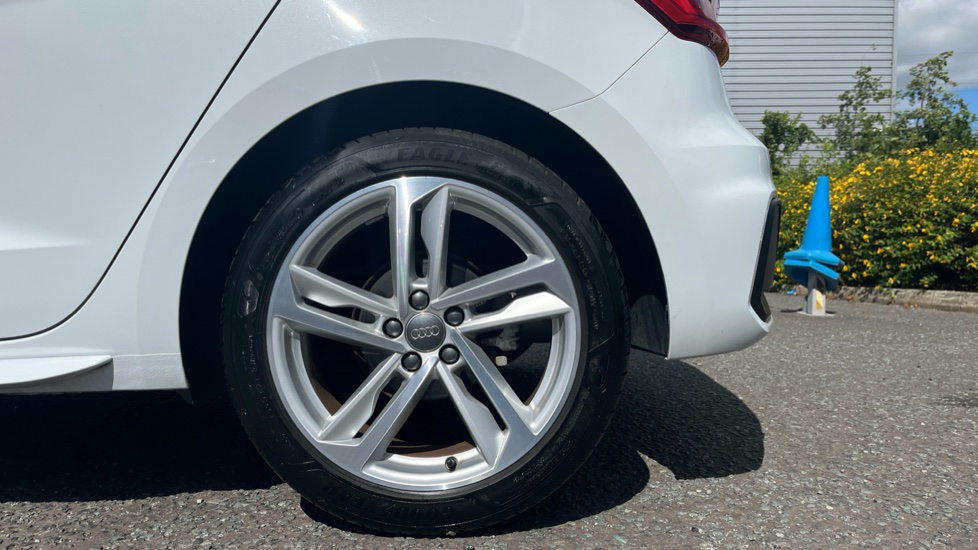 Audi A1 35 TFSI S Line 5dr S Tronic Petrol Hatchback - Image 7