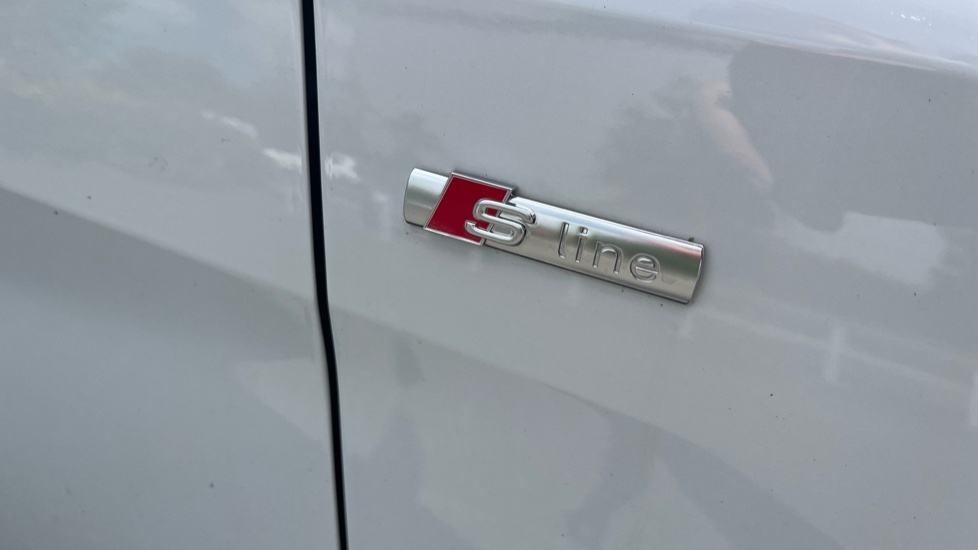 Audi A1 35 TFSI S Line 5dr S Tronic Petrol Hatchback - Image 23