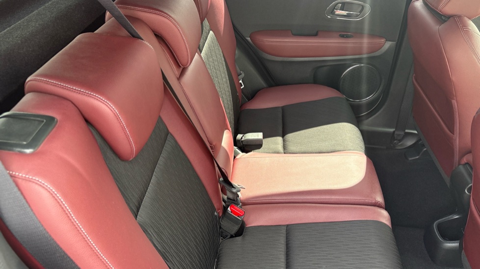 Honda HR-V 1.5 i-VTEC Turbo Sport 5dr Petrol Hatchback - Image 16