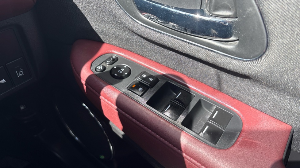 Honda HR-V 1.5 i-VTEC Turbo Sport 5dr Petrol Hatchback - Image 34