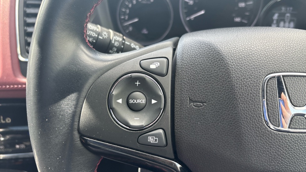 Honda HR-V 1.5 i-VTEC Turbo Sport 5dr Petrol Hatchback - Image 37