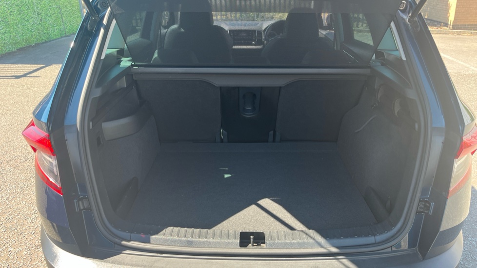 Skoda Karoq 1.5 TSI SE L 5dr Petrol Estate - Image 4