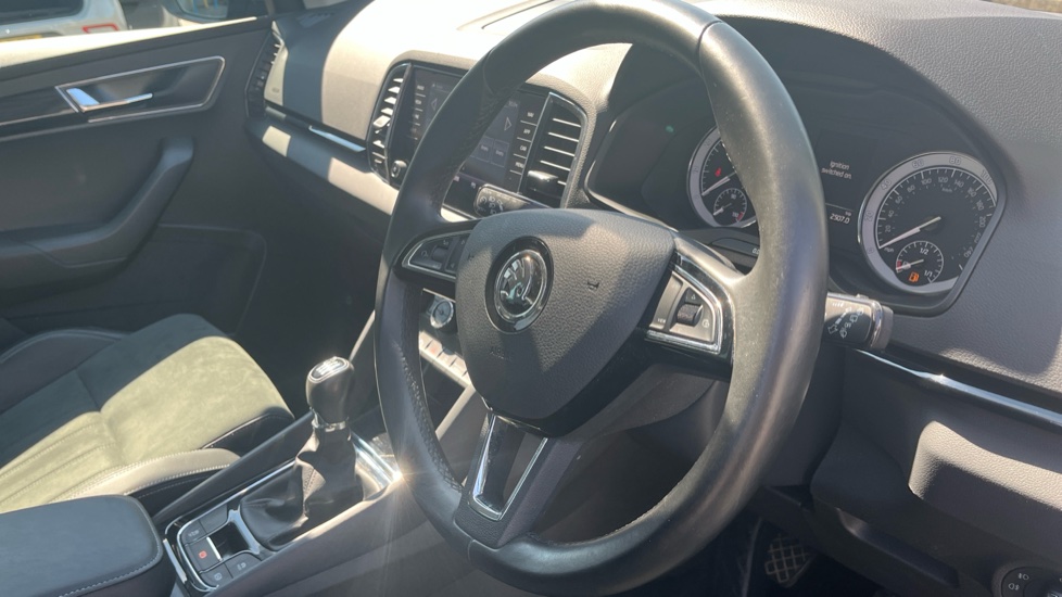 Skoda Karoq 1.5 TSI SE L 5dr Petrol Estate - Image 11