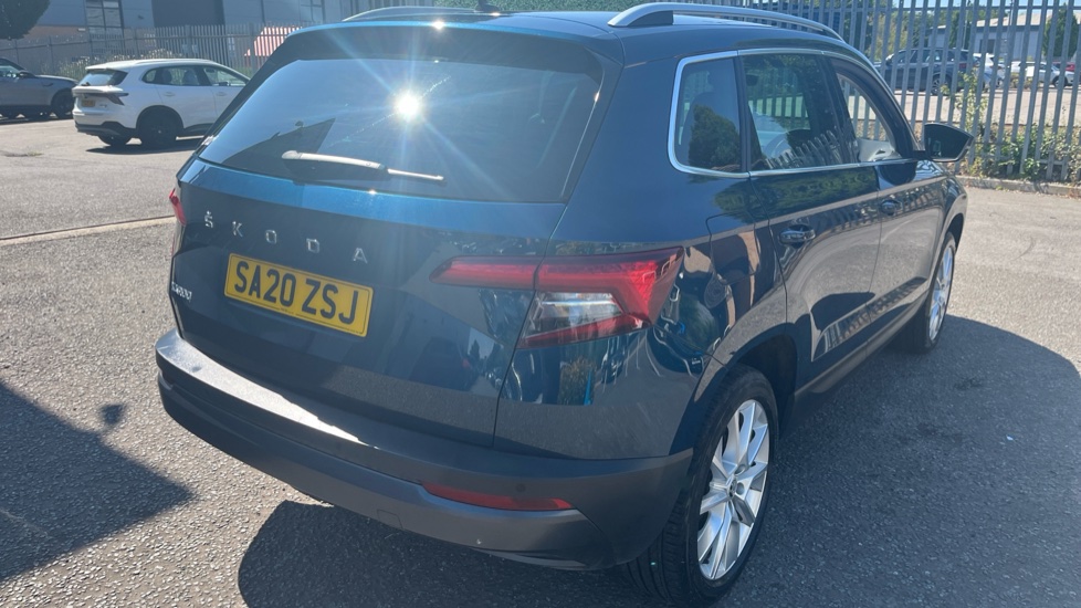 Skoda Karoq 1.5 TSI SE L 5dr Petrol Estate - Image 29