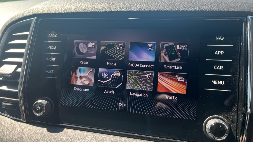 Skoda Karoq 1.5 TSI SE L 5dr Petrol Estate - Image 45