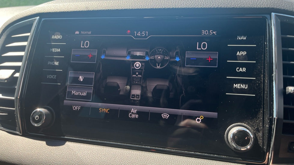 Skoda Karoq 1.5 TSI SE L 5dr Petrol Estate - Image 49
