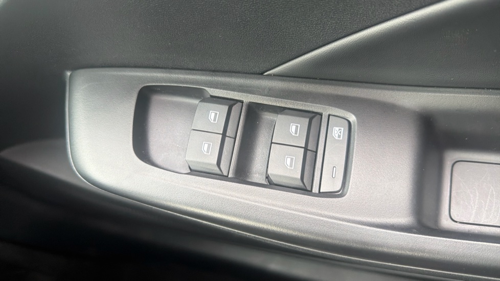 MG MG3 1.5 Hybrid Trophy 5dr Auto Hybrid Hatchback - Image 34