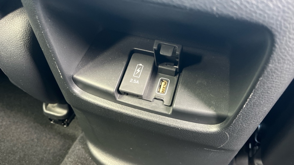 Honda CR-V 1.5 VTEC Turbo EX 5dr CVT Petrol Estate - Image 32