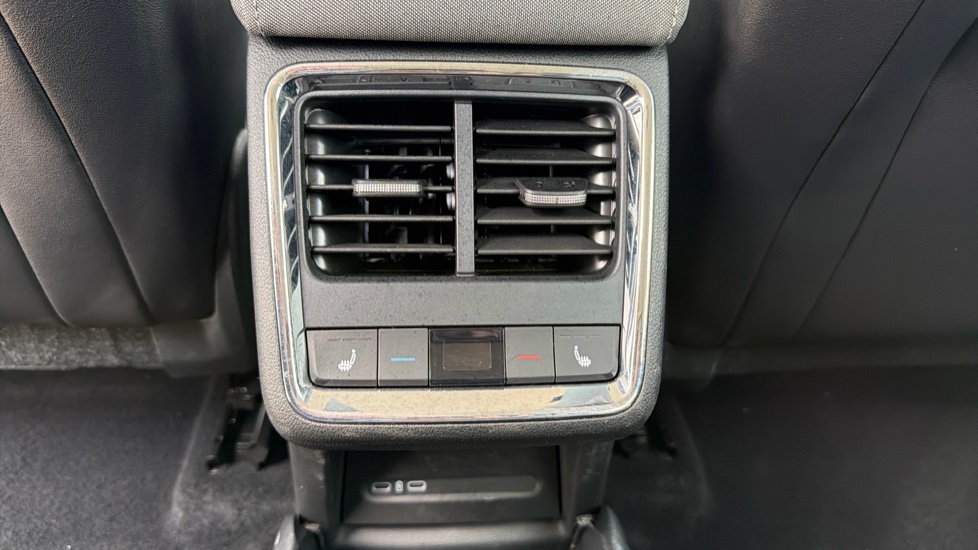 Skoda Enyaq 132kW 60 ecoSuite 62kWh 5dr Auto [120kW] Electric Estate - Image 22