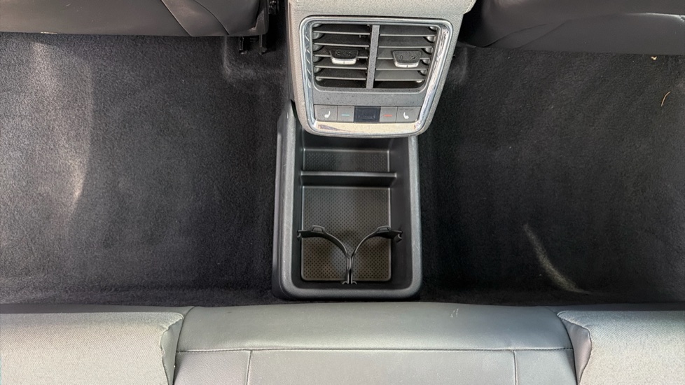 Skoda Enyaq 132kW 60 ecoSuite 62kWh 5dr Auto [120kW] Electric Estate - Image 23