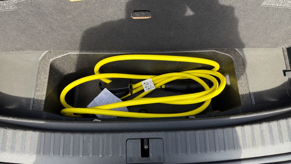 Skoda Enyaq 132kW 60 ecoSuite 62kWh 5dr Auto [120kW] Electric Estate - Image 25