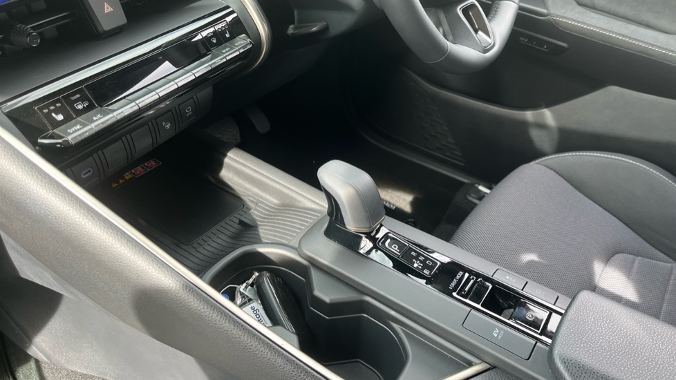 Toyota C-HR 1.8 Hybrid Excel 5dr CVT Hybrid Hatchback - Image 13