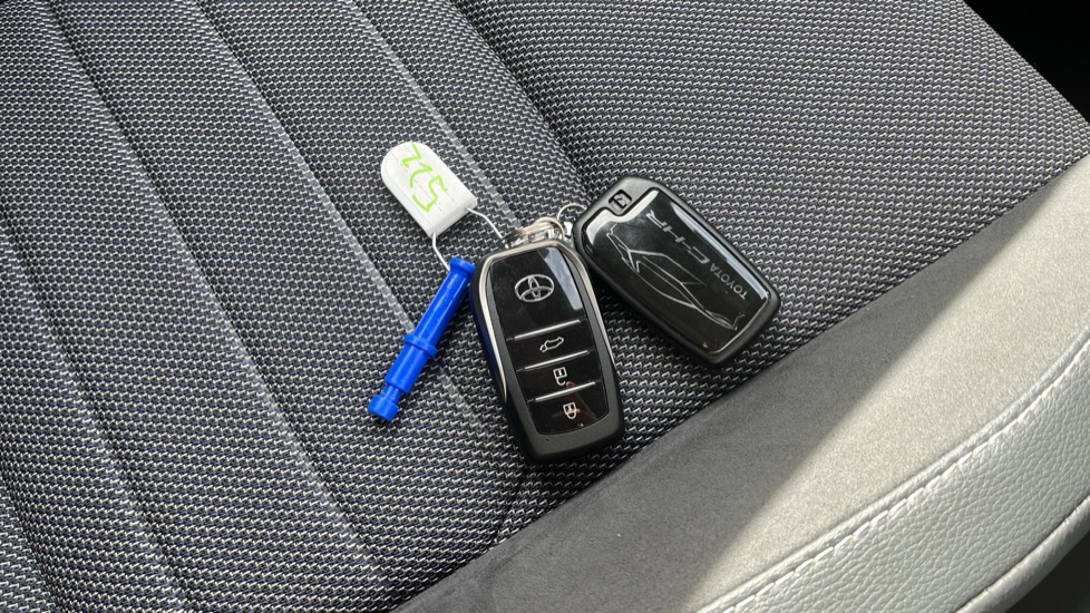 Toyota C-HR 1.8 Hybrid Excel 5dr CVT Hybrid Hatchback - Image 20