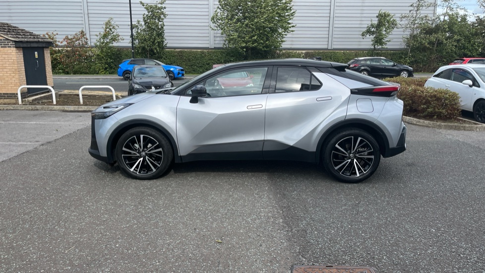 Toyota C-HR 1.8 Hybrid Excel 5dr CVT Hybrid Hatchback - Image 25