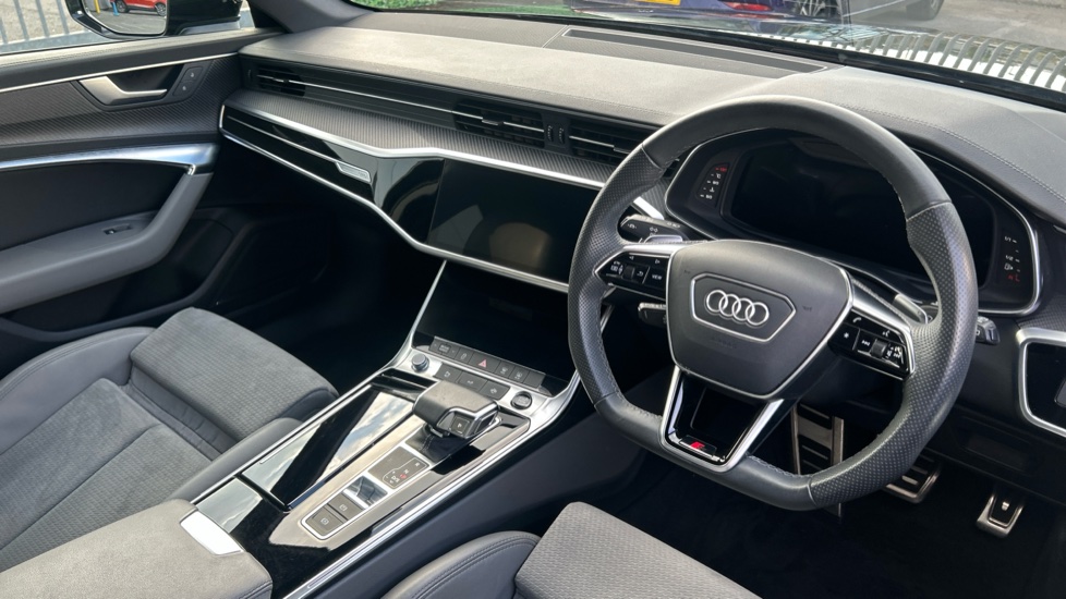 Audi A6 40 TFSI Black Edition 5dr S Tronic [Tech Pack] Petrol Estate - Image 11