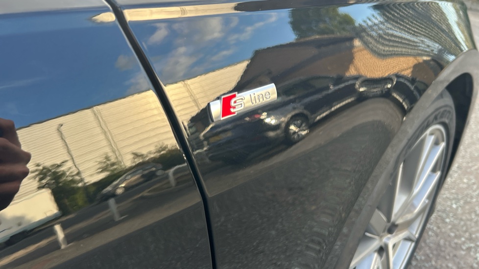 Audi A6 40 TFSI Black Edition 5dr S Tronic [Tech Pack] Petrol Estate - Image 36