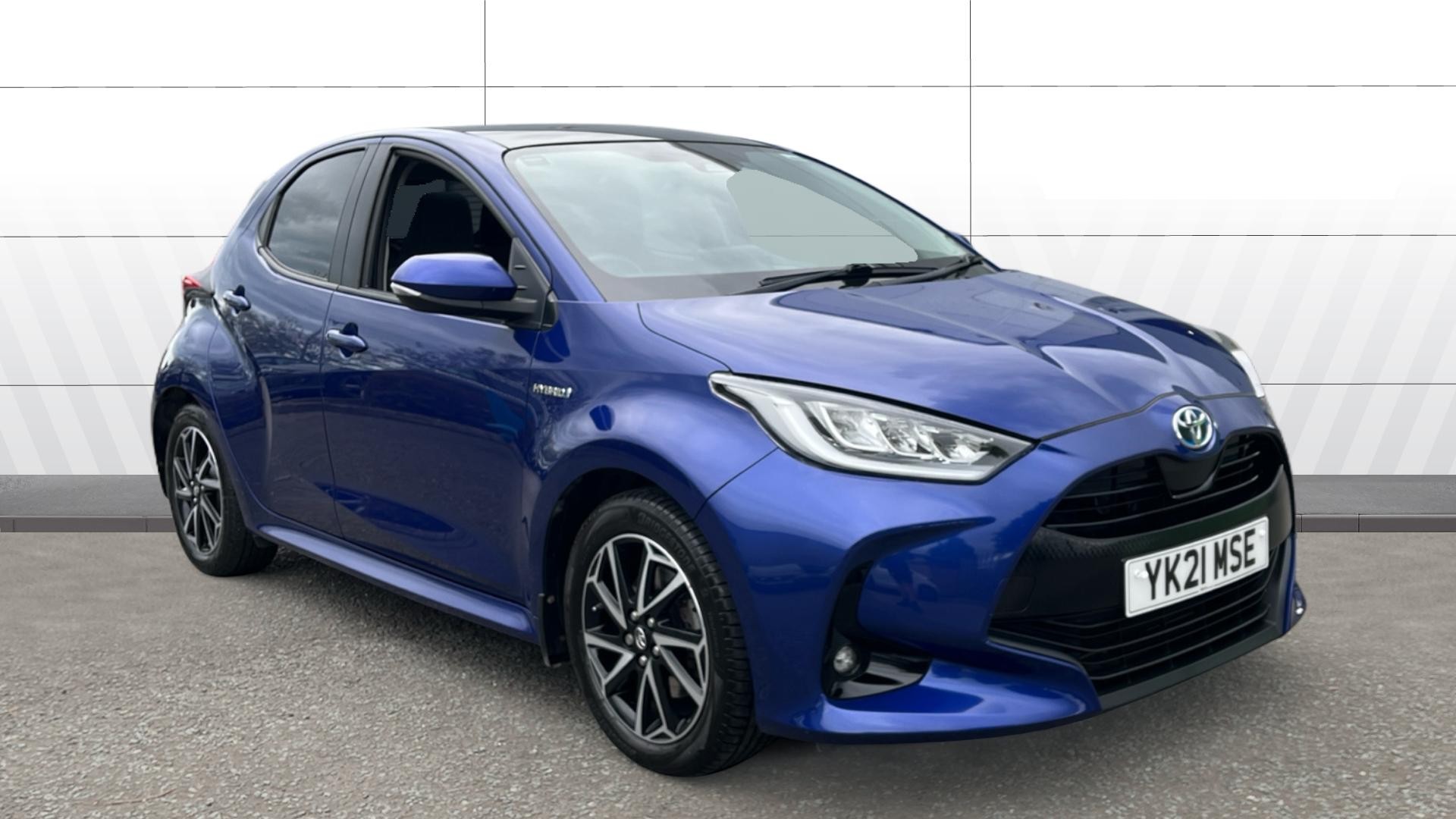 Toyota Yaris listing photo