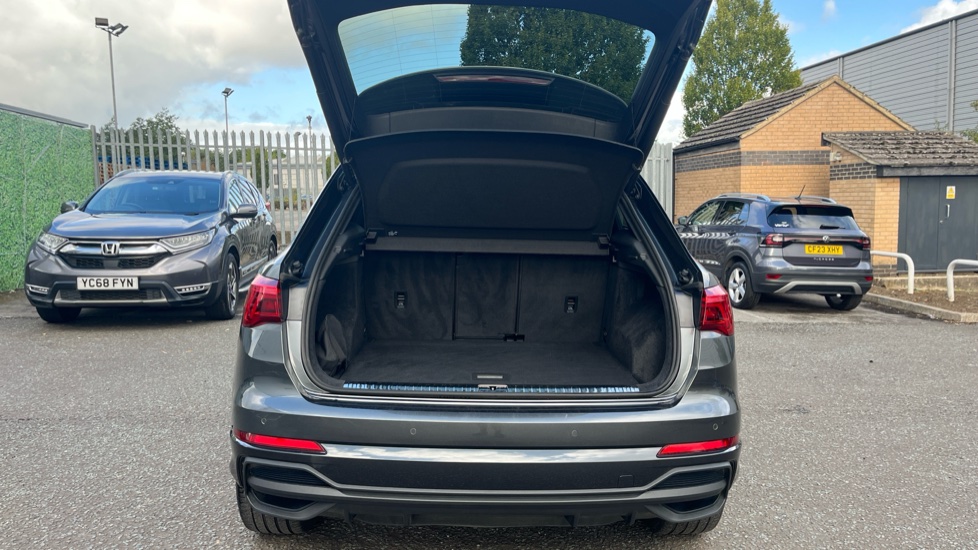 Audi Q3 40 TDI 193 Qtro Black Ed 5dr S Tronic [20Inch  Alloy] Diesel Estate - Image 4